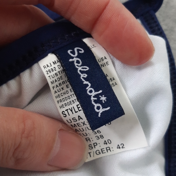 Splendid bikini top with zip up racer back. - Picture 3 of 6